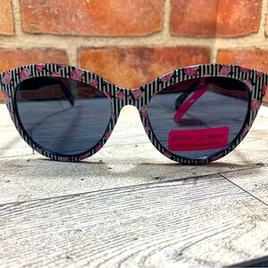 Betsey Johnson sunglasses